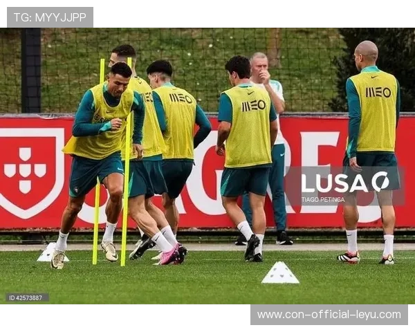 C罗分享训练视频展现惊人核心力量,c罗训练有多刻苦